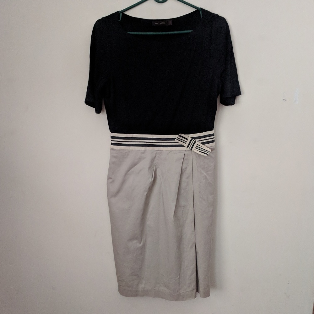 Two toned belt style dress